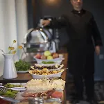Cura Hotel