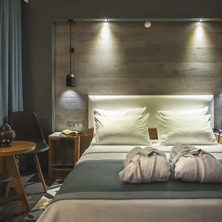 Cura Hotel 3*