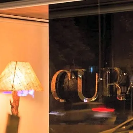 Cura מלון 3*